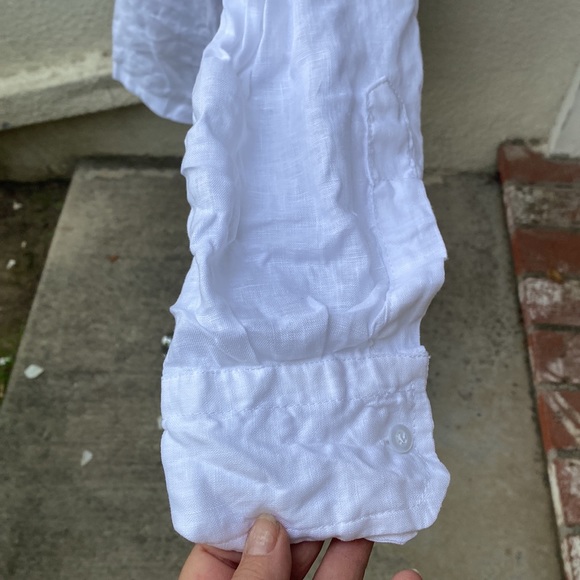 Island Importer 100% linen stunning white blouse. Beautiful high end linen - Picture 6 of 11